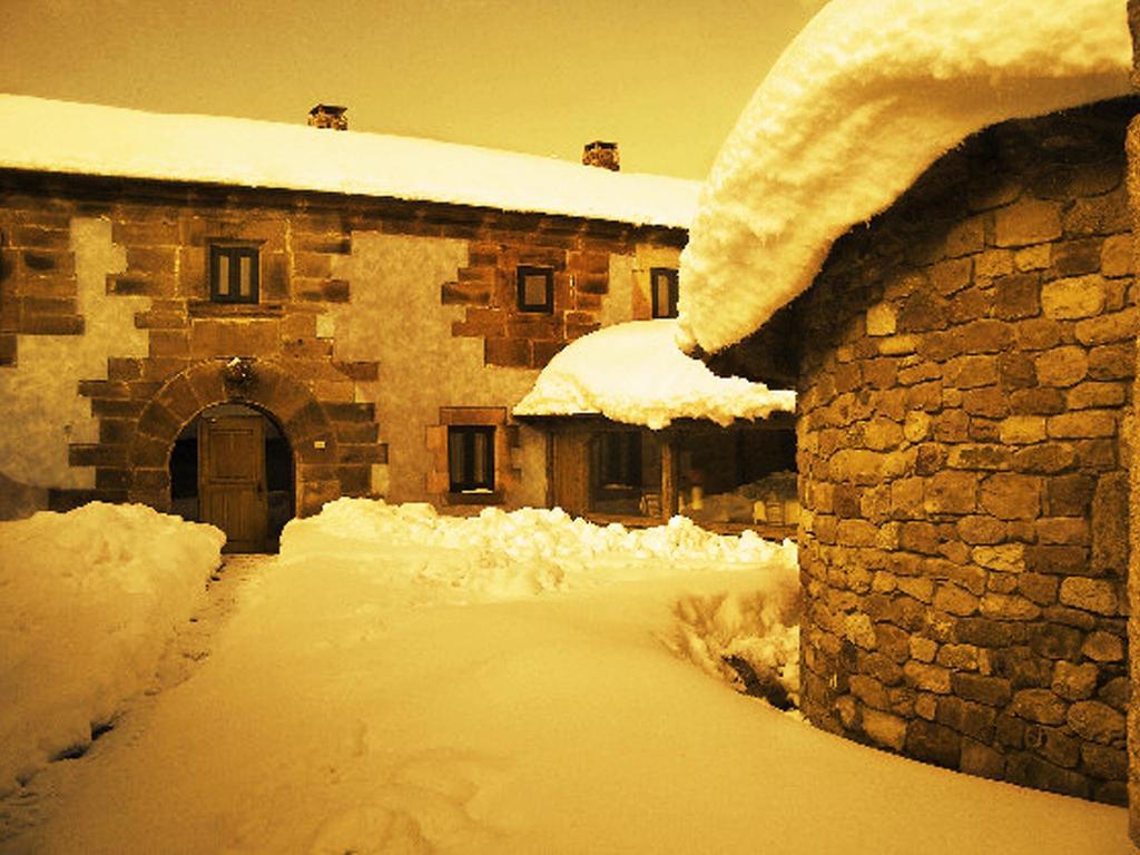 La Casa De Las Brujas Otel Barrio  Dış mekan fotoğraf